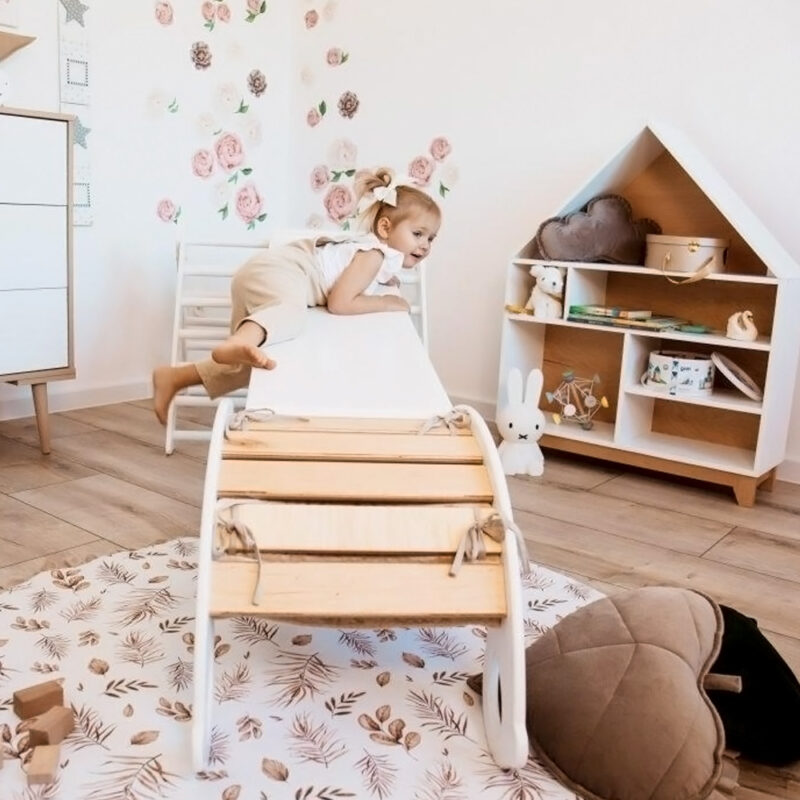 white montessori 4 new